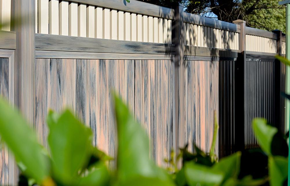 Think-Fencing-Mystique-Panelling-Woodgrain-Pine-Lattice-2