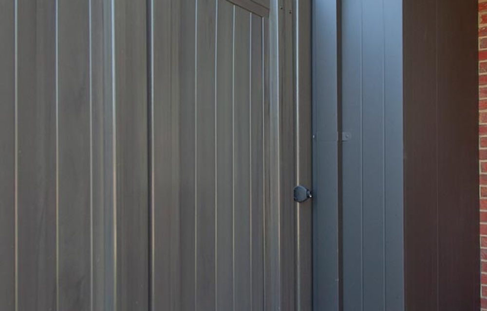 Think-Fencing-PVC-Mystique-Panel-Fence-Delux-Sliding-Gate-6