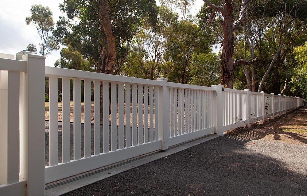 Think-Fencing-Wren-Picket-Fence-White-Sliding-Driveway-Gate